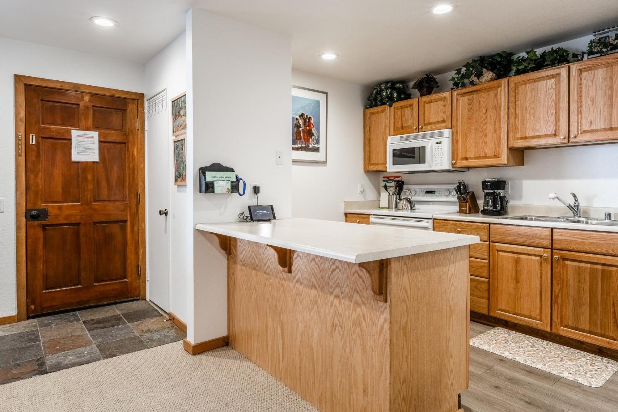 ממות' לייקס Hidden Valley Village #103 Nicely Updated 1 Bedroom 1 Bathroom Condo Short 10 Min Walk From Village חדר תמונה