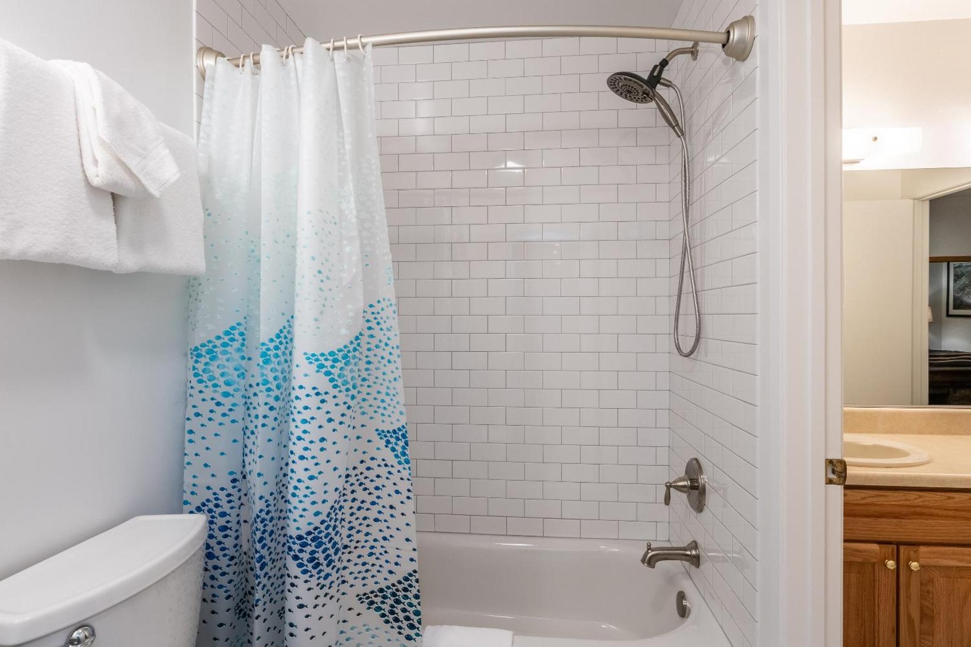 ממות' לייקס Hidden Valley Village #103 Nicely Updated 1 Bedroom 1 Bathroom Condo Short 10 Min Walk From Village חדר תמונה